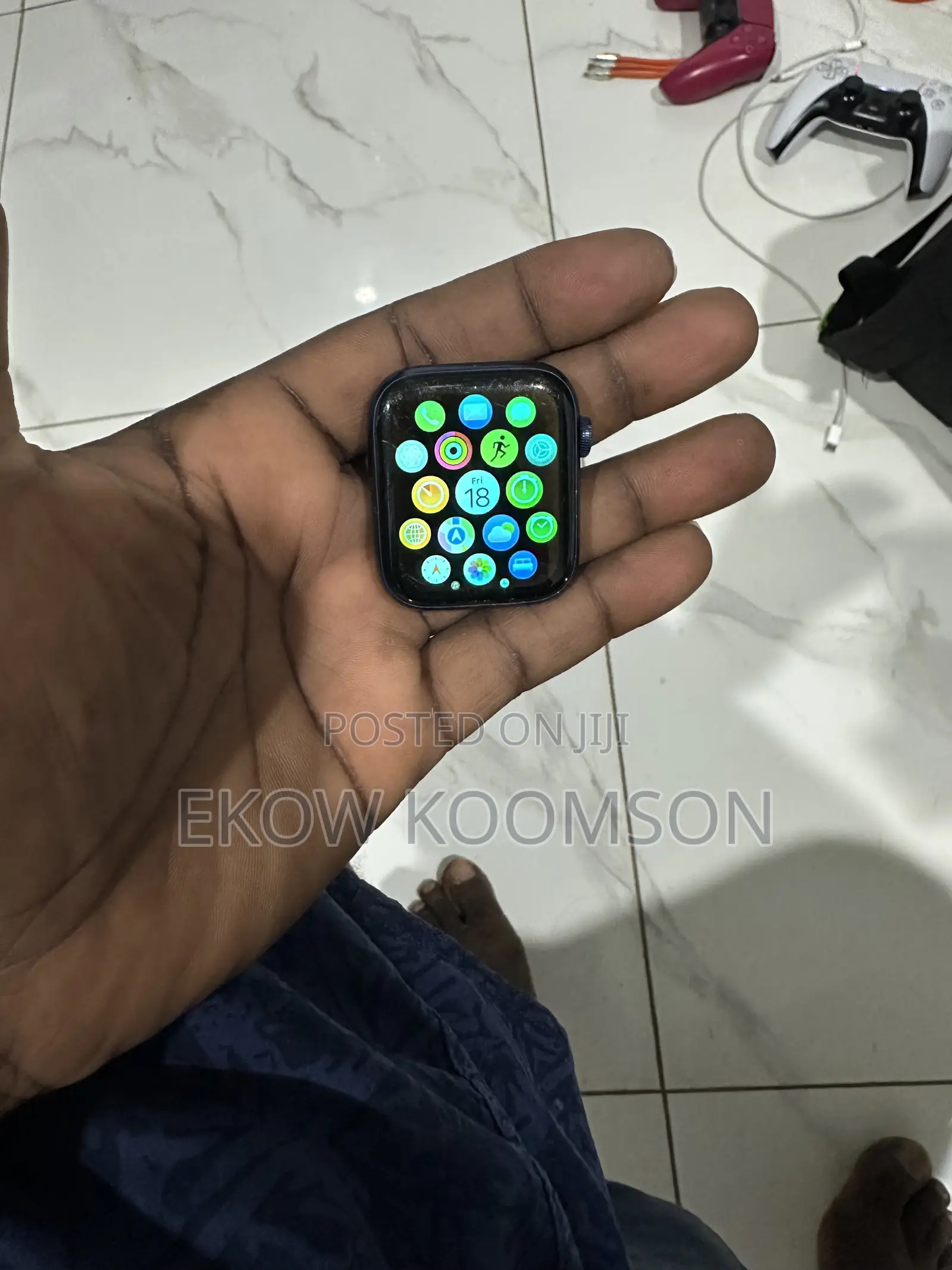 Apple Watch Series 6 (44mm).