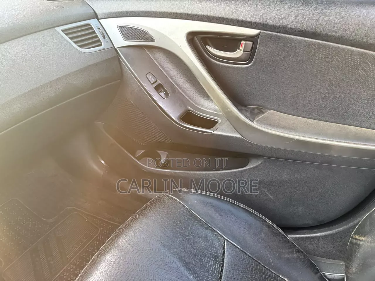 Hyundai Elantra 2015 Red