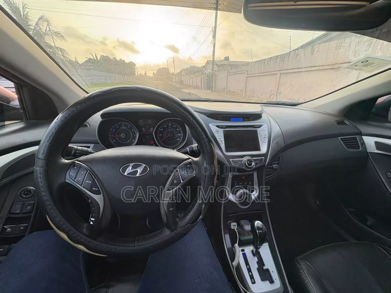 Hyundai Elantra 2015 Red
