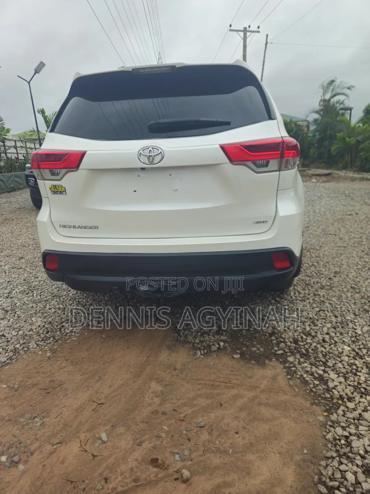 Toyota Highlander LE Plus 4x4 V6 (3.5L 6cyl 8A) 2017 White