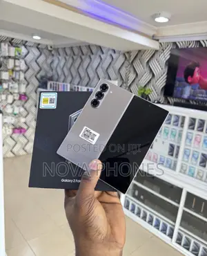 New Samsung Galaxy Z Fold6 256 GB Black