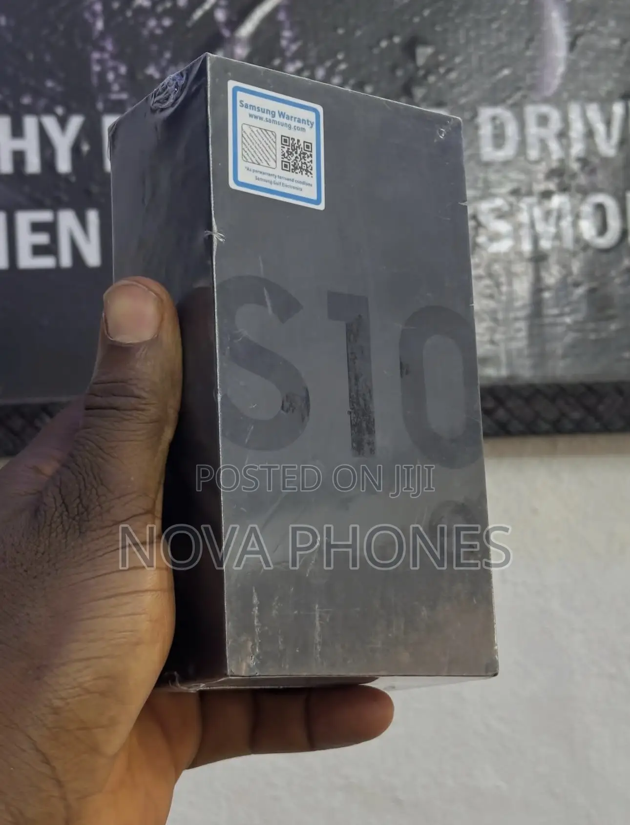 New Samsung Galaxy S10e 128 GB Black