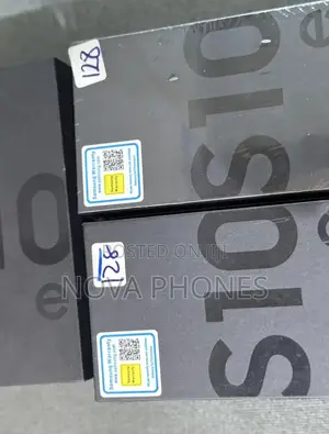 New Samsung Galaxy S10e 128 GB Black