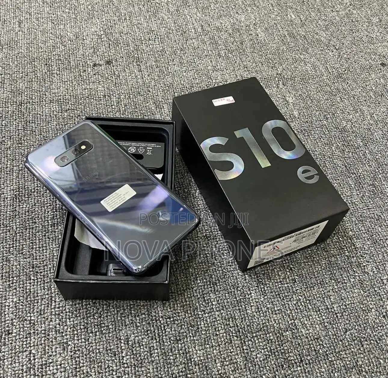 New Samsung Galaxy S10e 128 GB Black