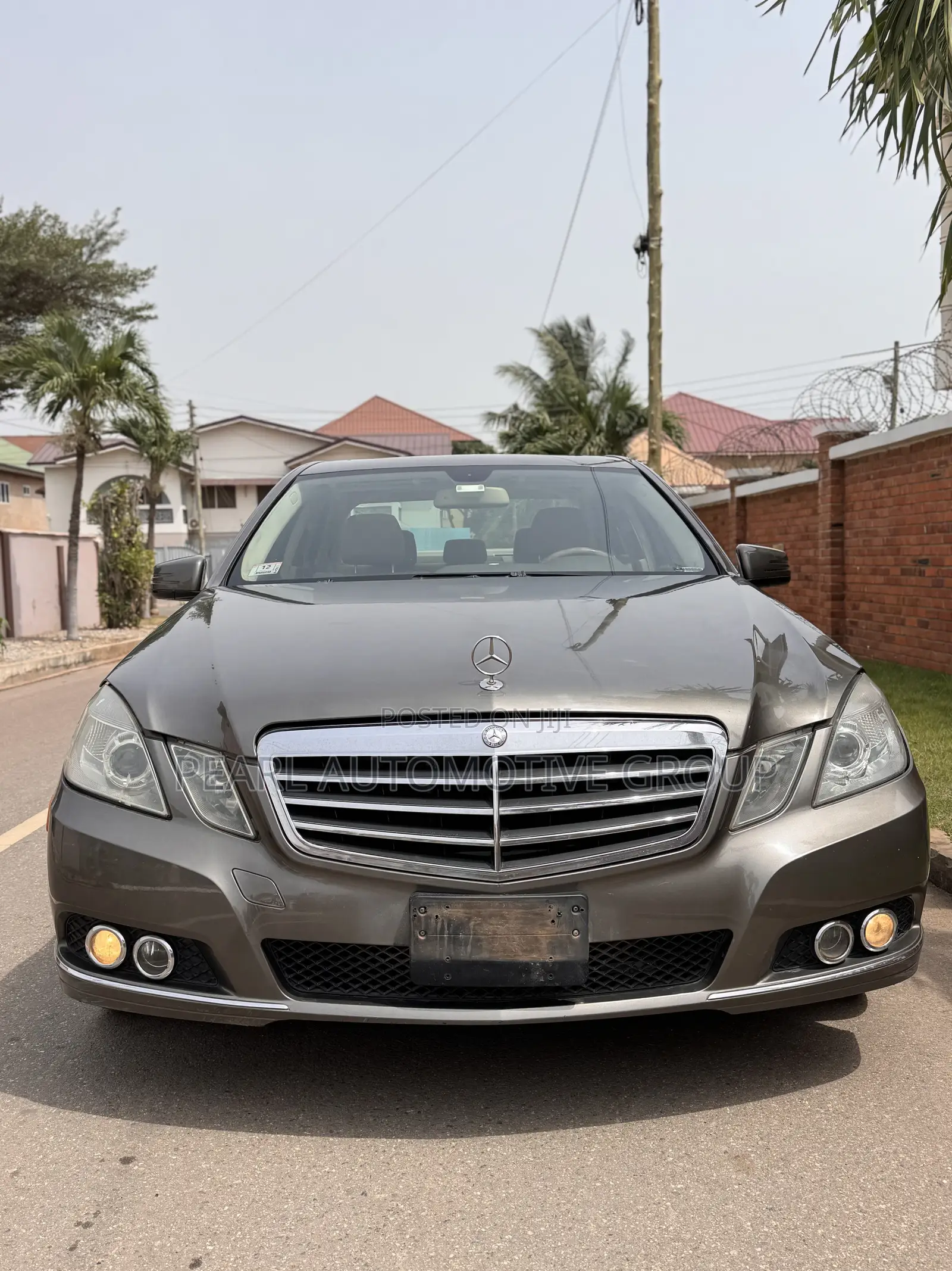 Mercedes-Benz E350 Base 4Matic Sedan AWD (3.5L 6cyl 7A) 2011 Brown
