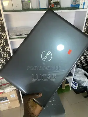 Laptop Dell Inspiron 15 5567 8GB Intel Core i5 SSD 256GB