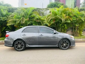 Toyota Corolla S 4dr Sedan (1.8L 4cyl 4A) 2013 Gray