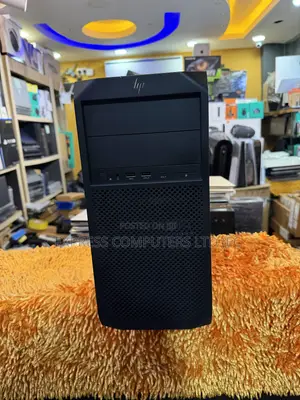 Desktop Computer HP Z2 G4 Tower 32GB Intel Core i7 SSD 512GB