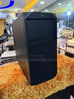 Desktop Computer HP Z2 G4 Tower 32GB Intel Core i7 SSD 512GB