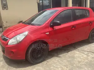 Hyundai i20 1.2 Kappa Petrol with Dual VTVT (MT) 2010 Red