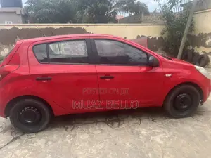 Hyundai i20 1.2 Kappa Petrol with Dual VTVT (MT) 2010 Red