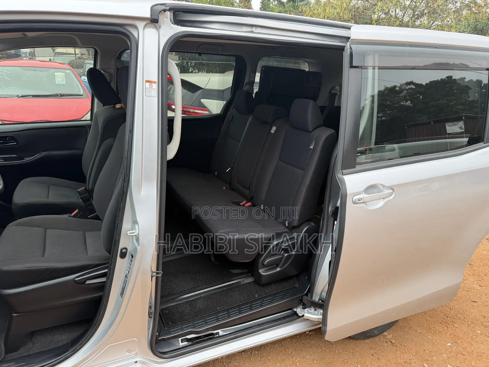 Toyota Voxy ZS 2WD 8-Seater 2014 Silver