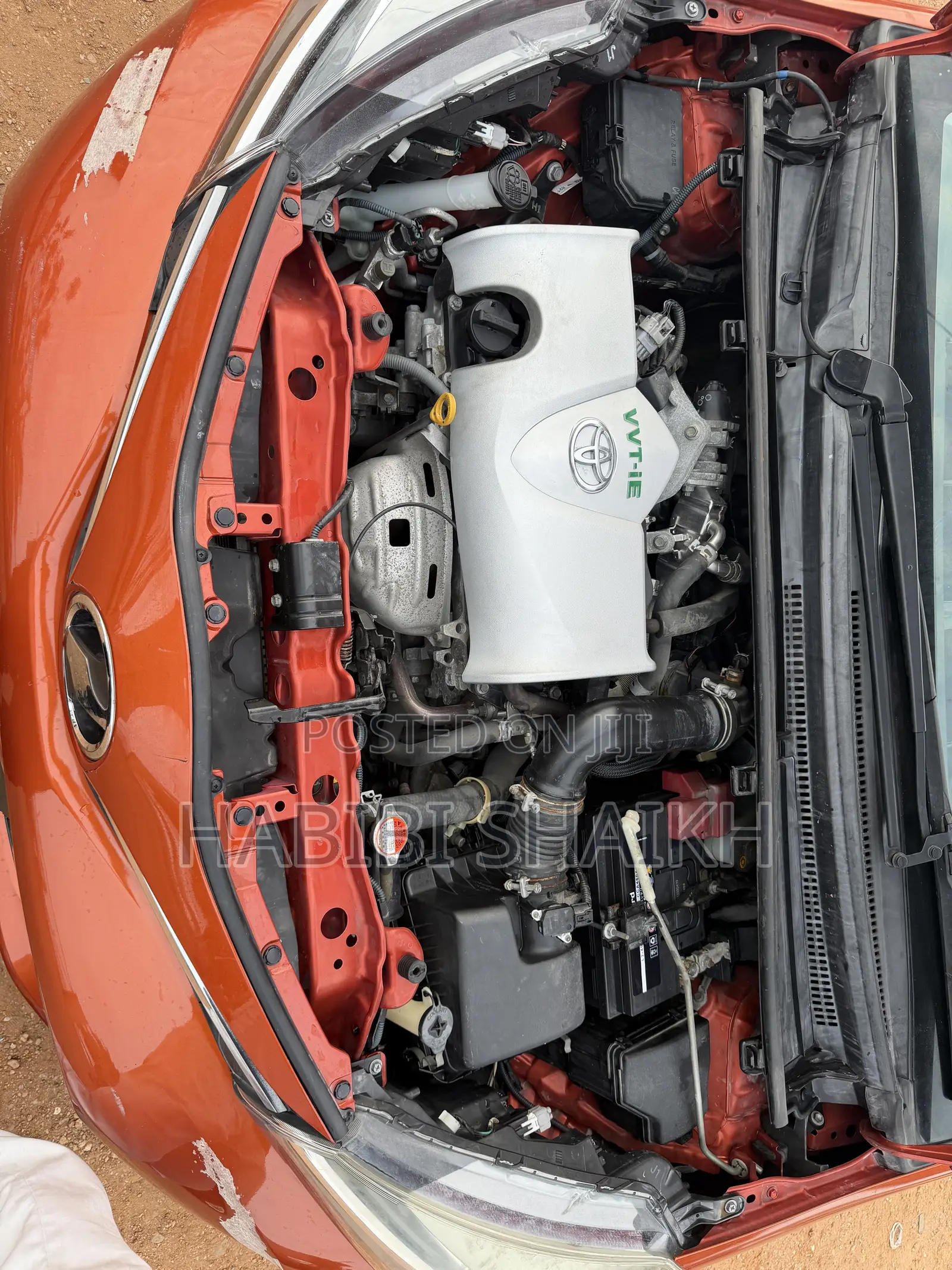 Toyota Vitz 1.3 FWD 5dr 2015 Orange