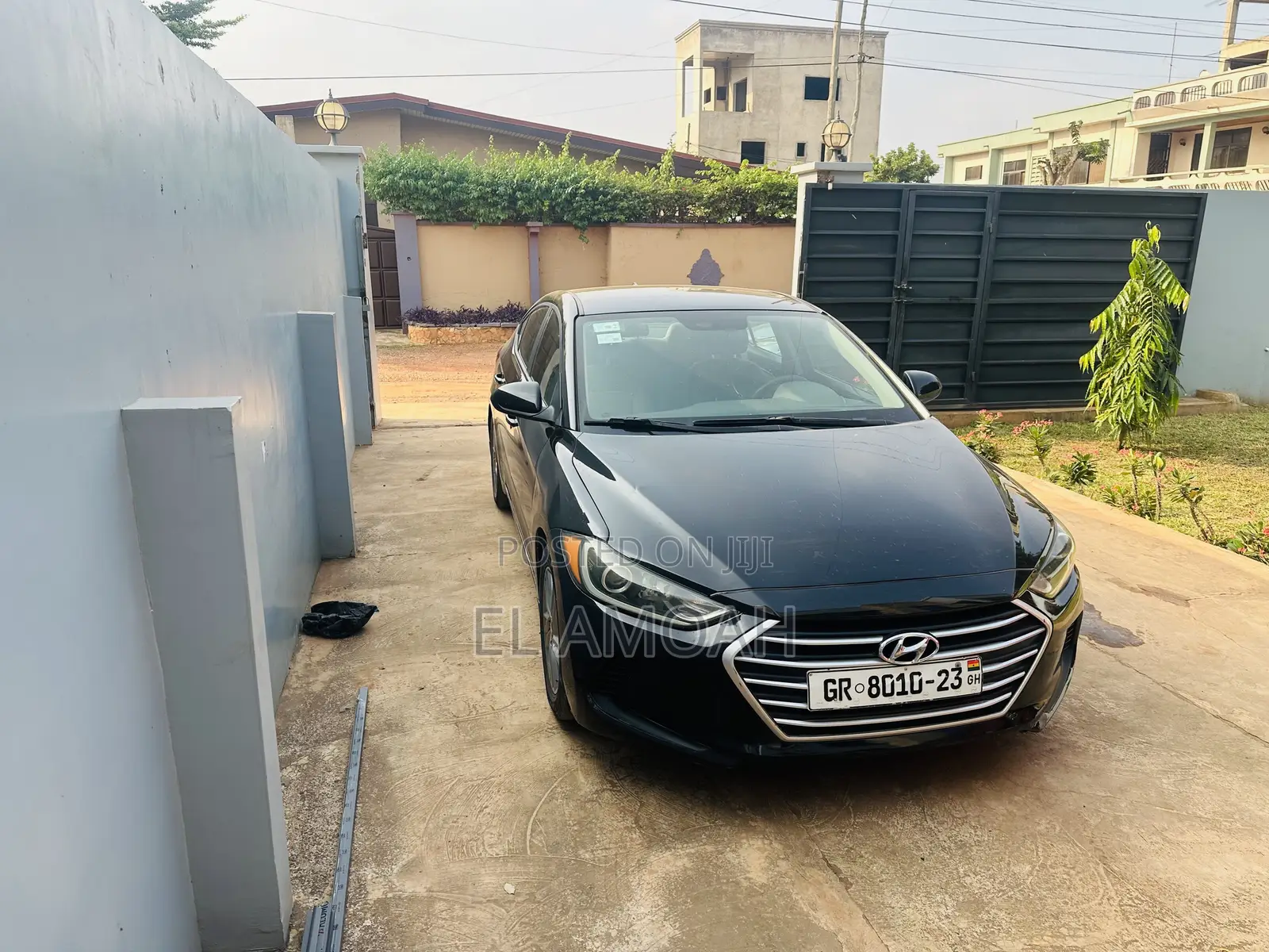 Hyundai Elantra Limited Sedan FWD (2.0L 4cyl 6A) 2017 Black
