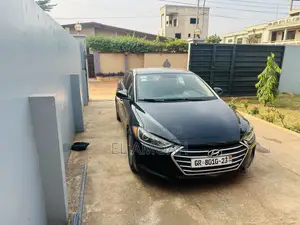 Hyundai Elantra Limited Sedan FWD (2.0L 4cyl 6A) 2017 Black