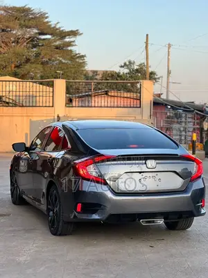 Honda Civic Sport Sedan 2019 Gray