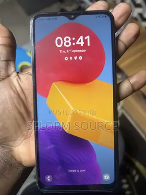 Samsung Galaxy M13 64 GB Gold