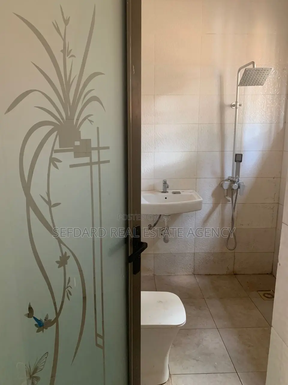 3bdrm House in Sefdard Properties, Kwabenya for rent