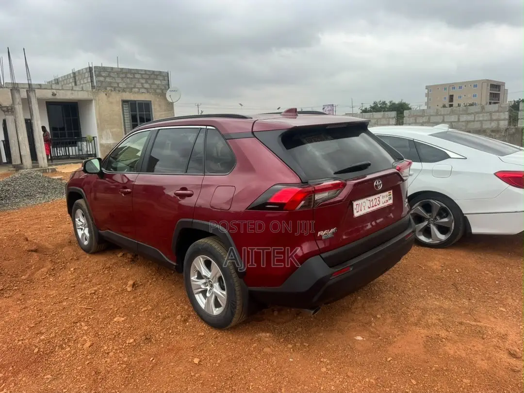 Toyota RAV4 2020 Red