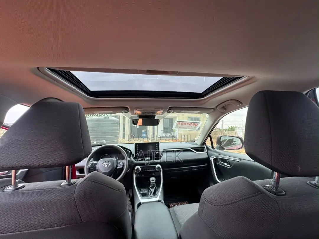 Toyota RAV4 2020 Red