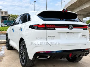 Changan UNI-K 1.5 Hybrid FWD 2023 White