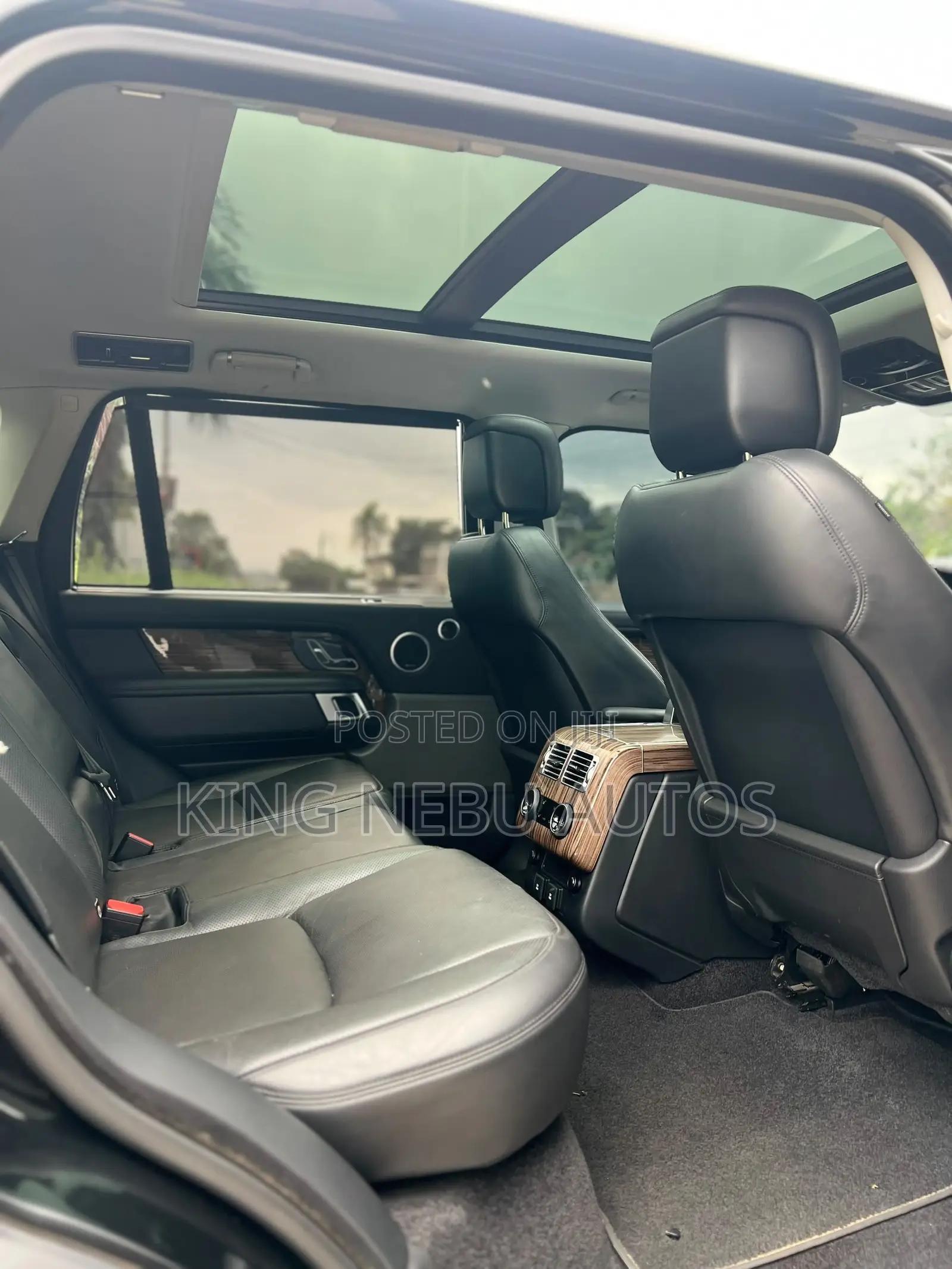 Land Rover Range Rover Vogue 2022 Black