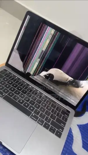 Laptop Apple MacBook Pro 2019 8GB Intel Core i5 HDD 256GB