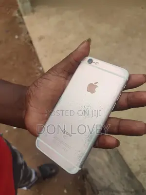 Apple iPhone 6s 64 GB Rose Gold