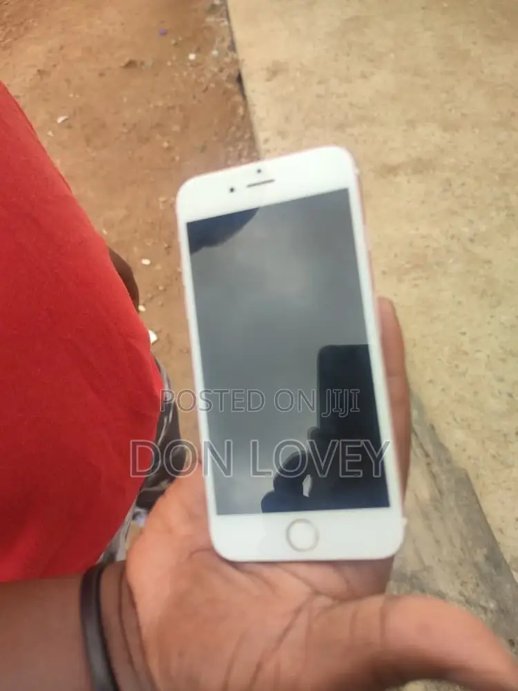 Apple iPhone 6s 64 GB Rose Gold