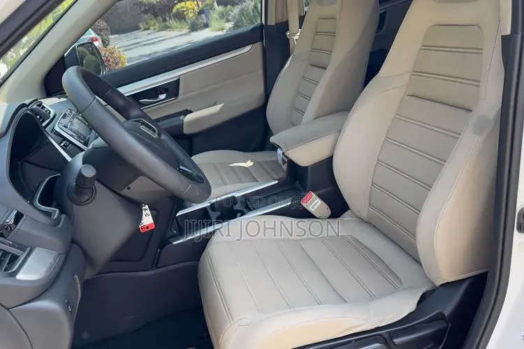 Honda CR-V 2021 White