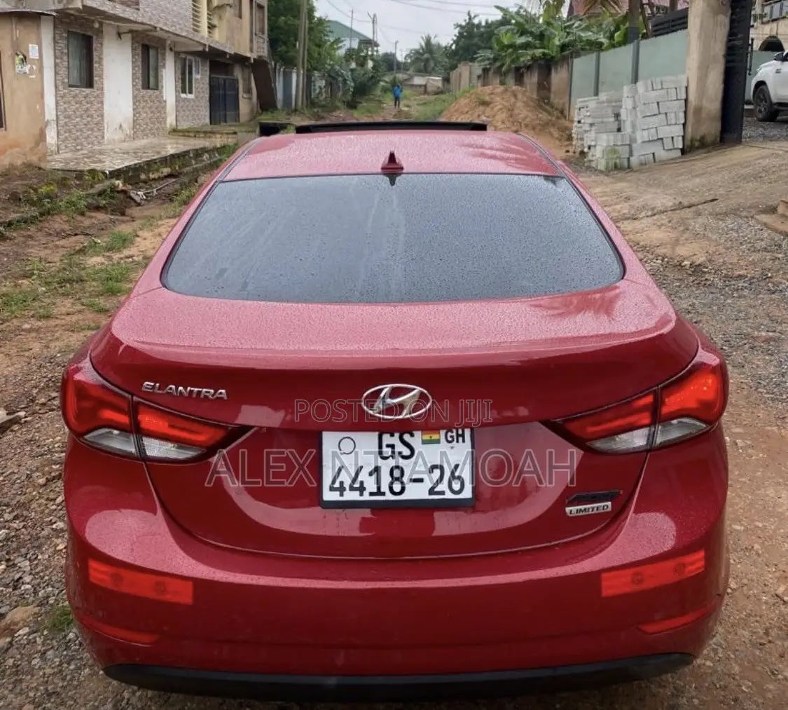 Hyundai Elantra 2014 Red