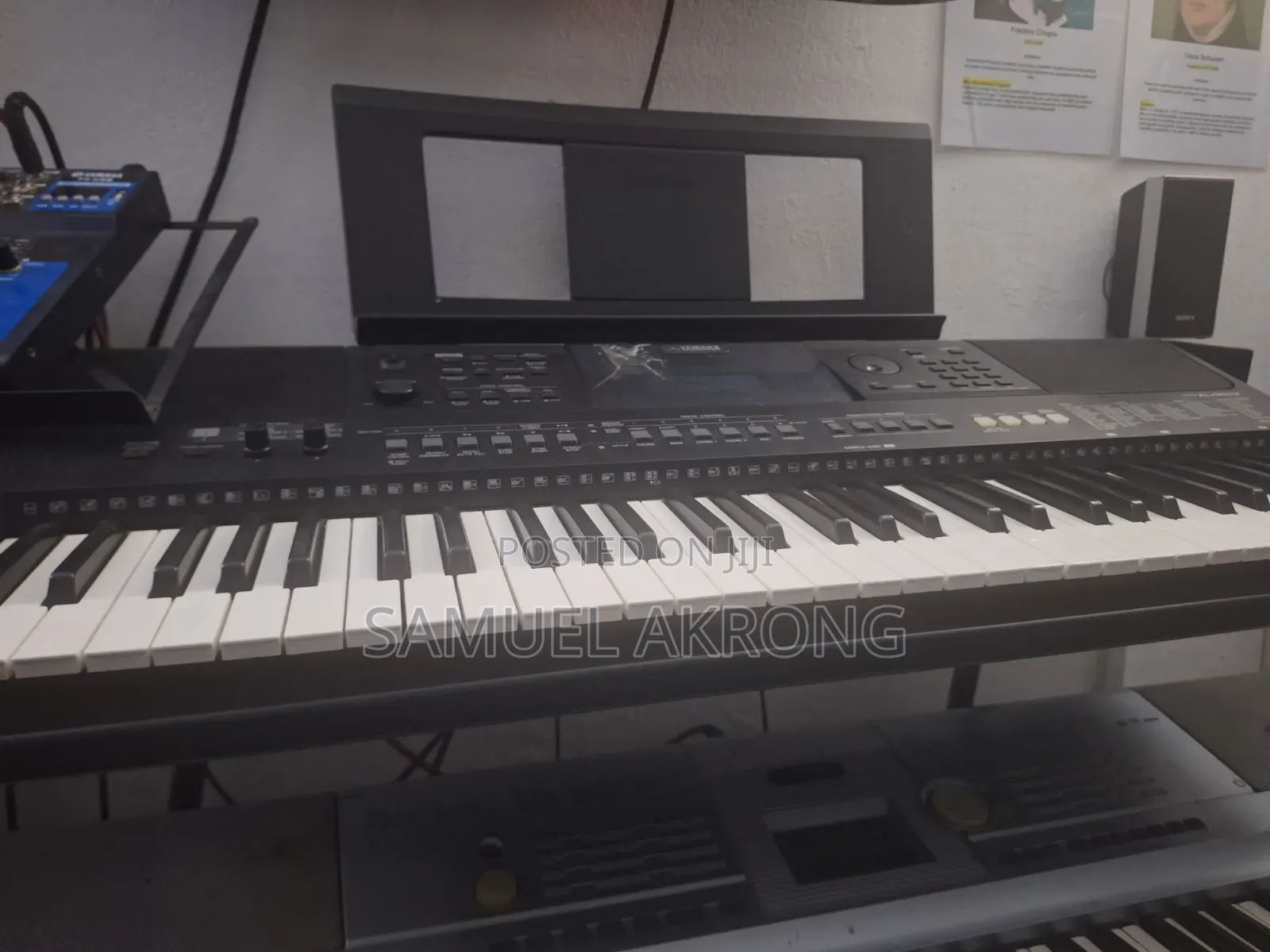 Yamaha Keyboard