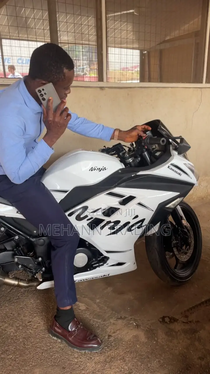 Kawasaki Ninja 400 2024 White