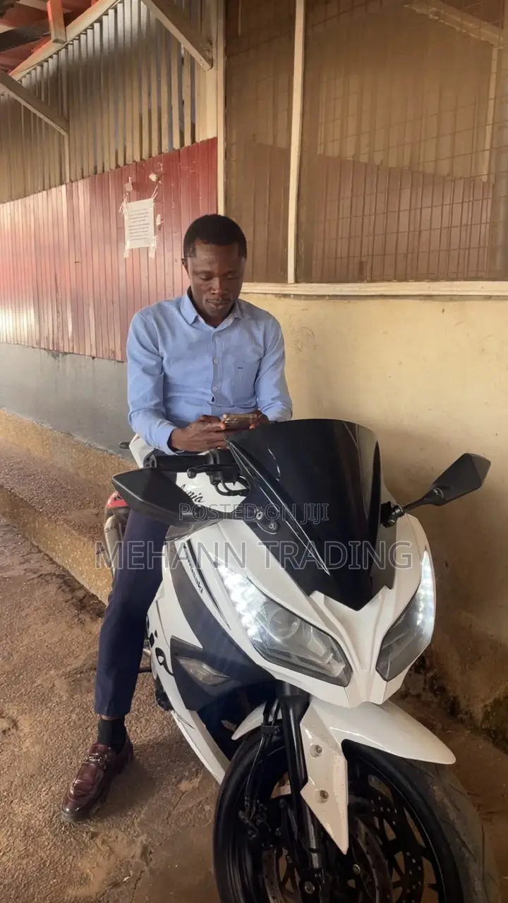 Kawasaki Ninja 400 2024 White
