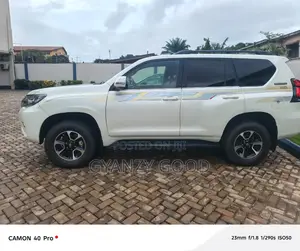 Toyota Land Cruiser Prado 2013 White