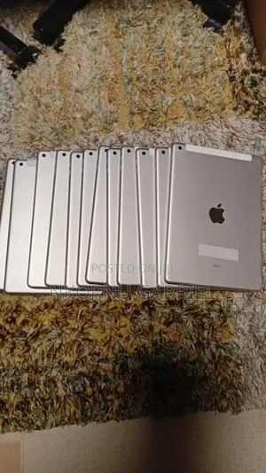 Apple iPad 5 (2022) 32 GB Silver