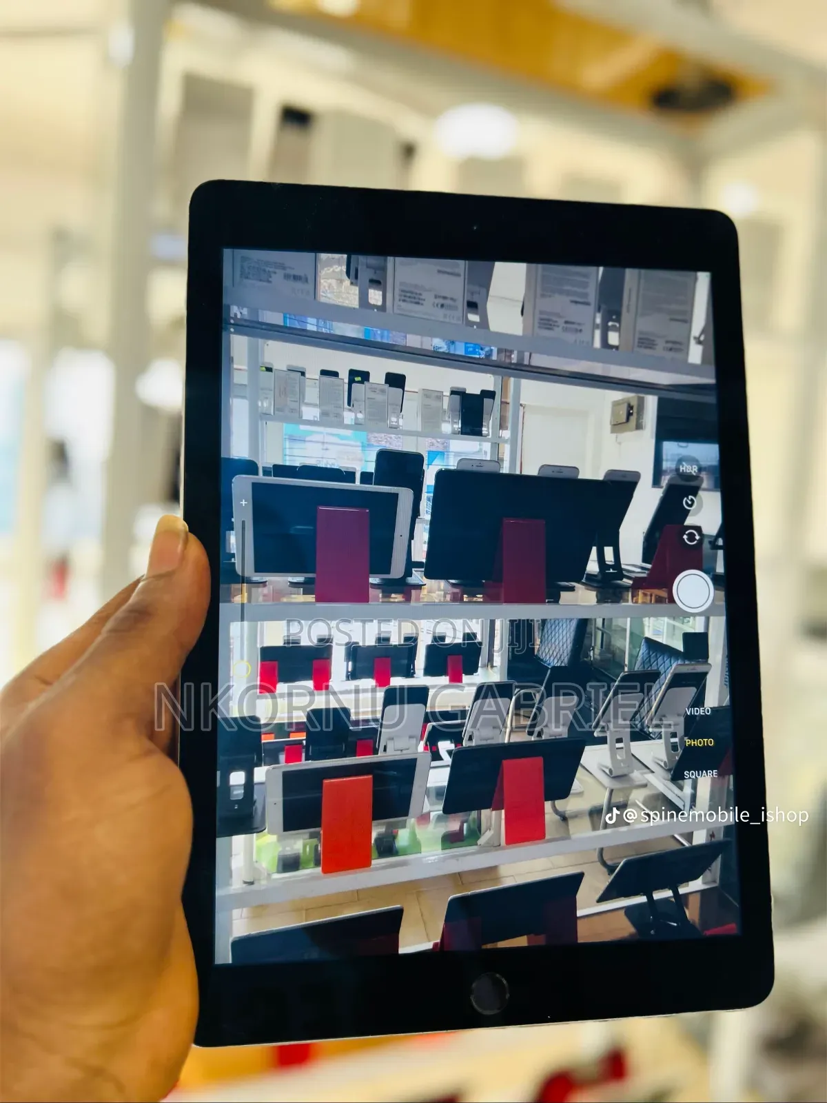 Apple iPad 5 (2022) 32 GB Silver