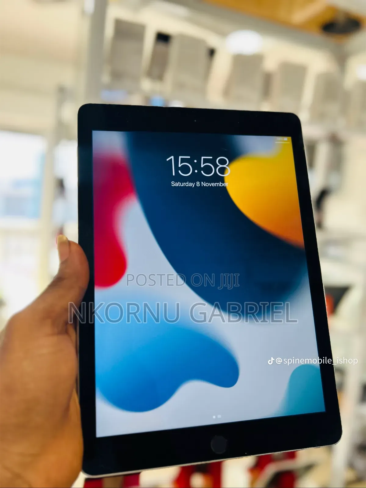 Apple iPad 5 (2022) 32 GB Silver