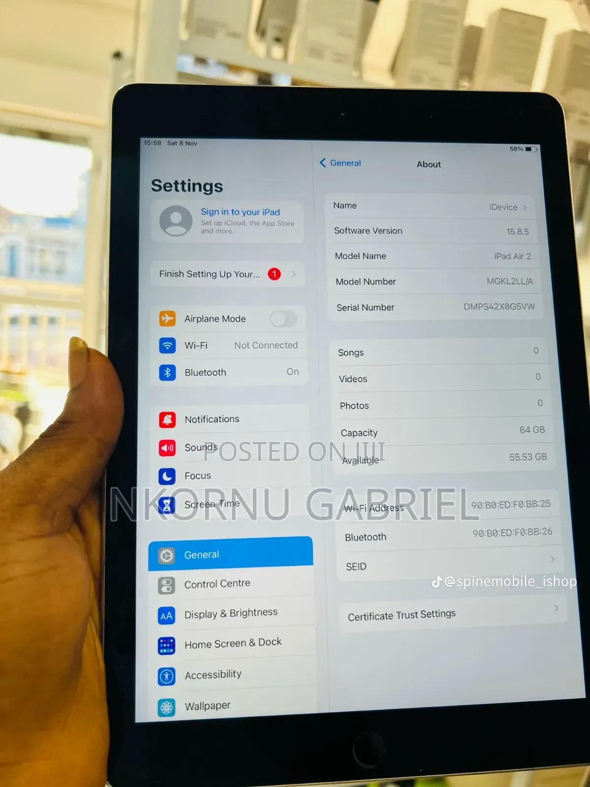 Apple iPad 5 (2022) 32 GB Silver