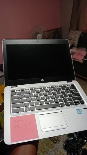 Laptop HP EliteBook 840 G5 16GB Intel Core i7 HDD 256GB
