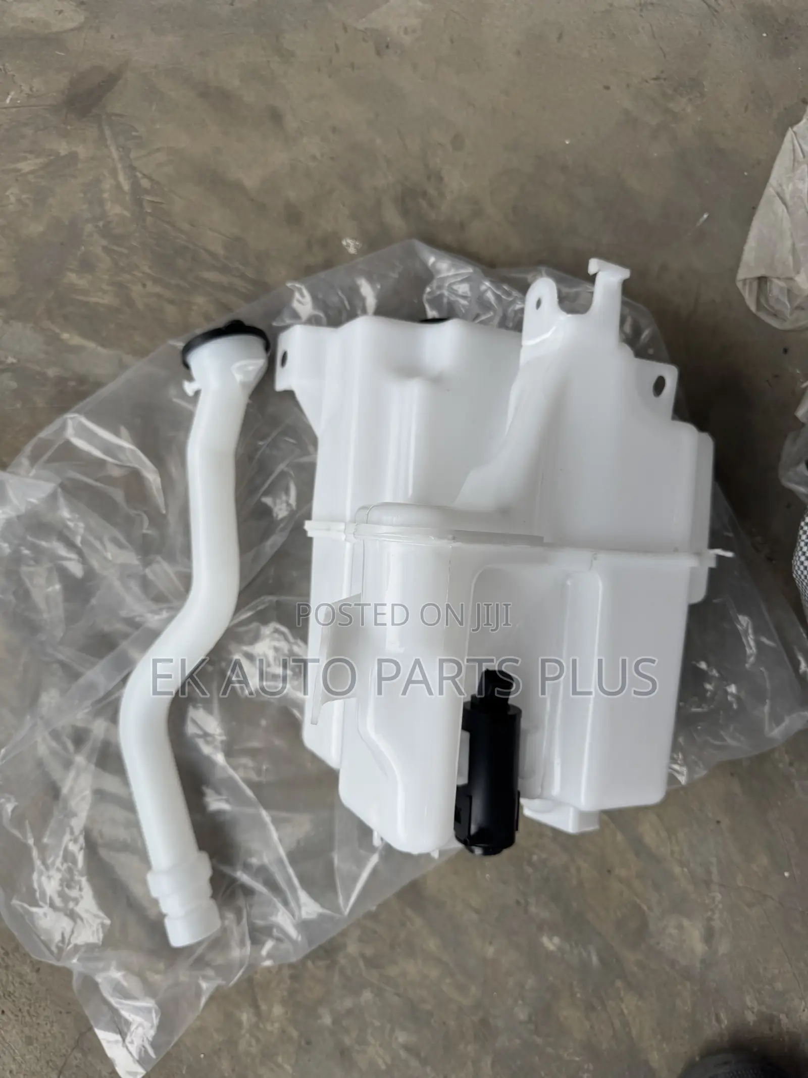 RAV4 Wiper Wash Bottle/Gallon/Tank 2019 2020 2021 2022 2023 2024 2025