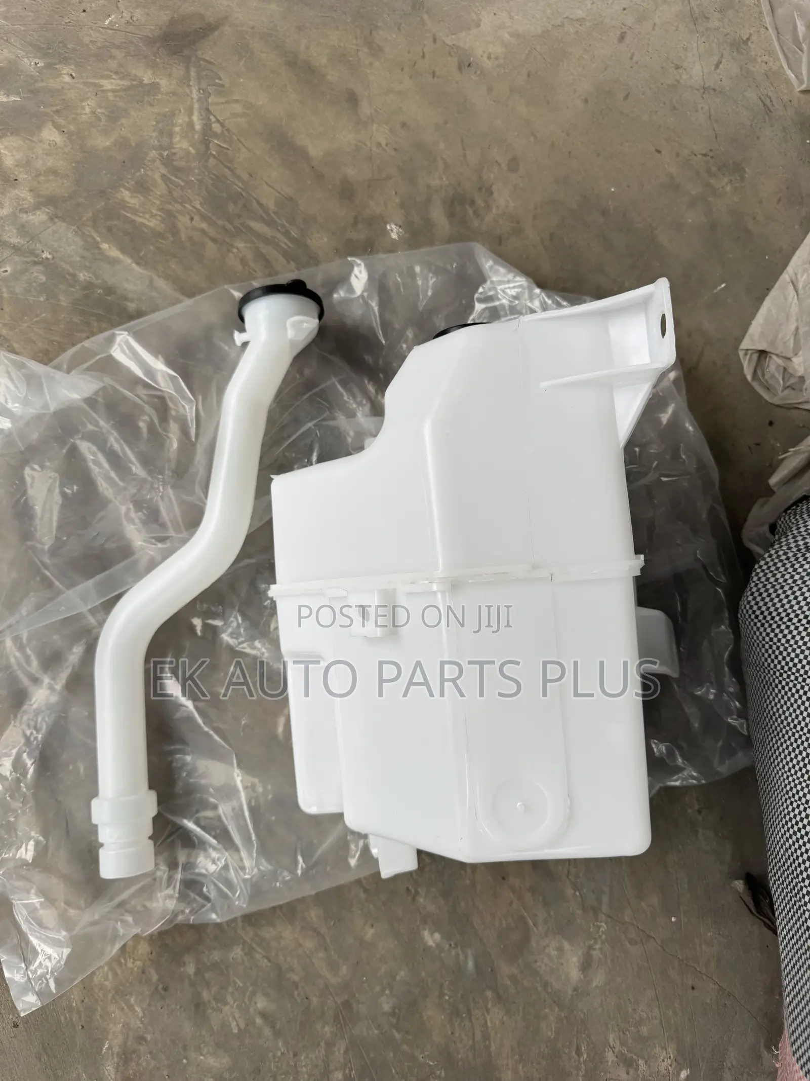 RAV4 Wiper Wash Bottle/Gallon/Tank 2019 2020 2021 2022 2023 2024 2025
