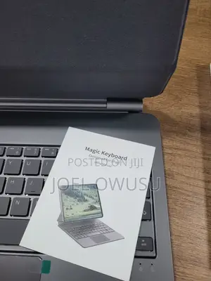 Wireless Keyboard for iPad