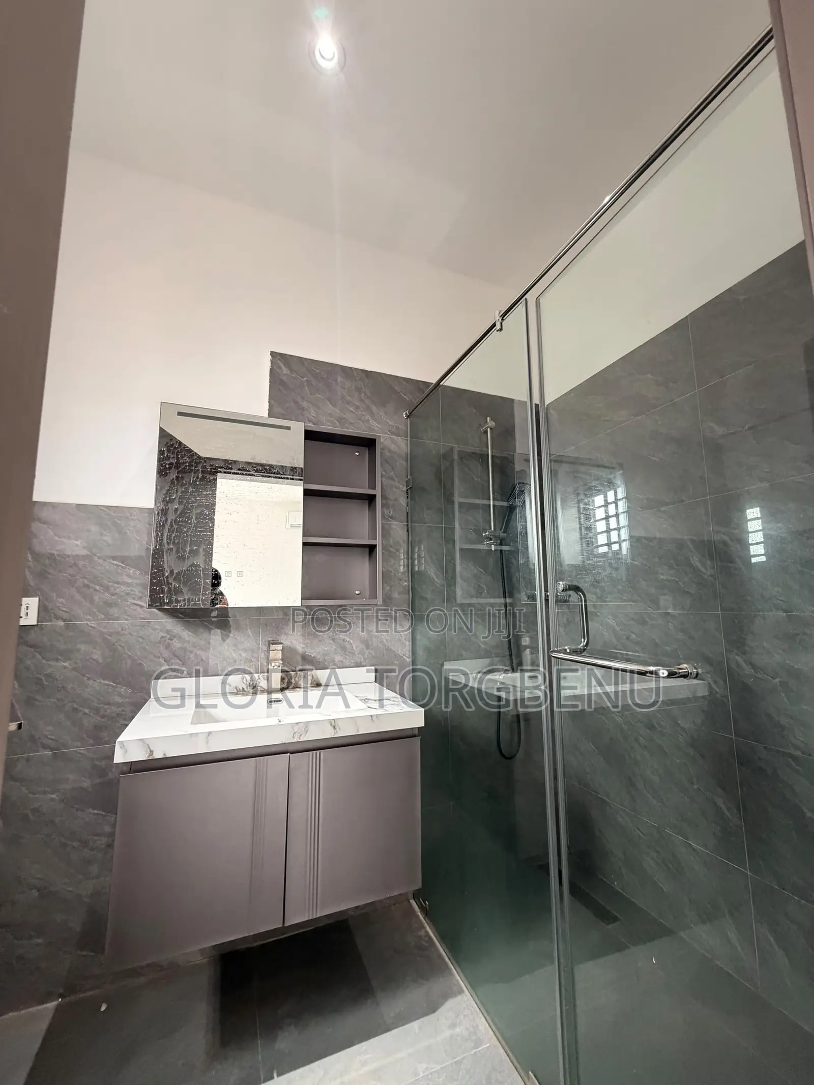 3bdrm House in Adjiriganor for rent