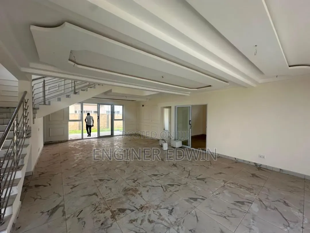 4bdrm House in Little Legon for sale