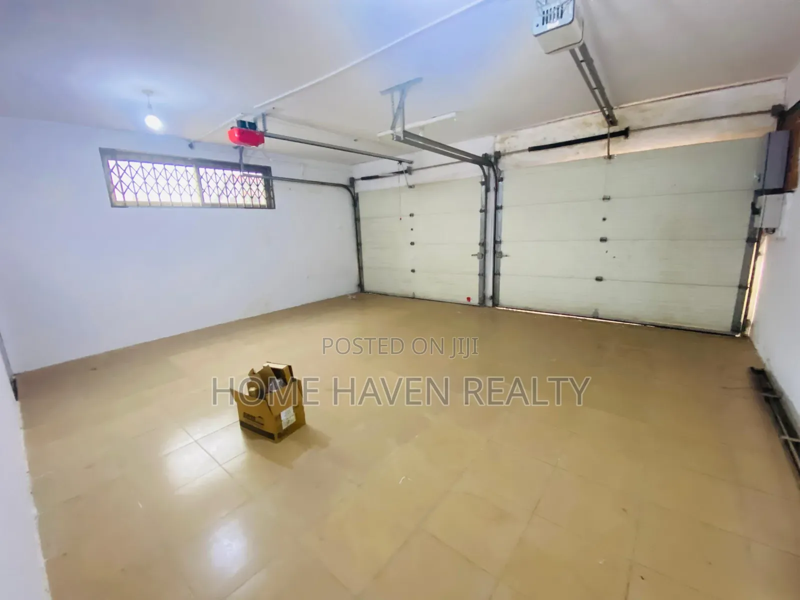 8bdrm House in East Legon, Police Station for rent