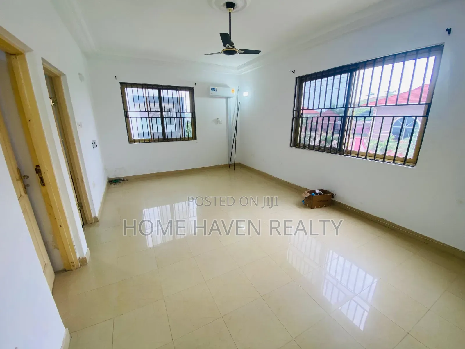 8bdrm House in East Legon, Police Station for rent