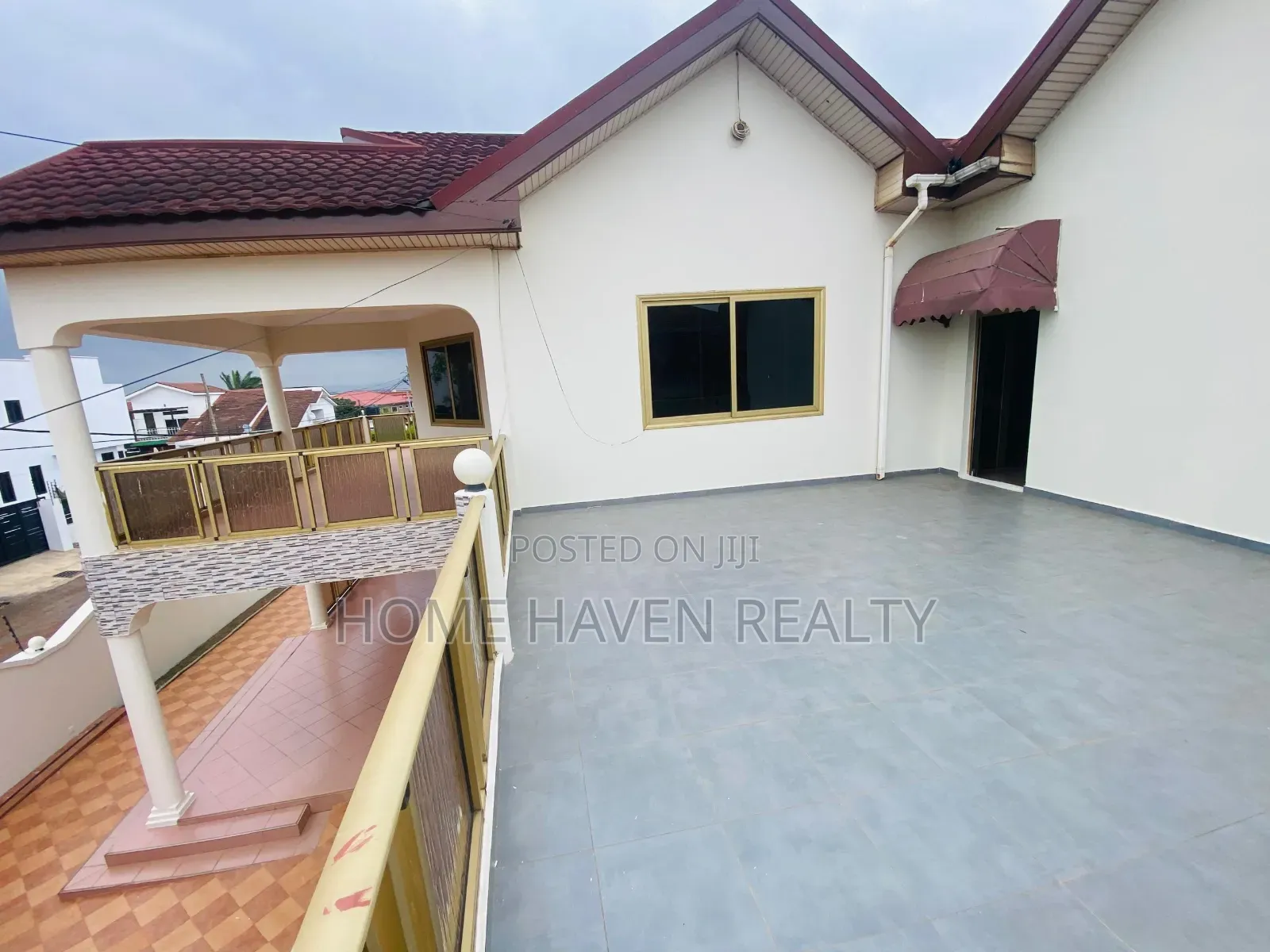 8bdrm House in East Legon, Police Station for rent