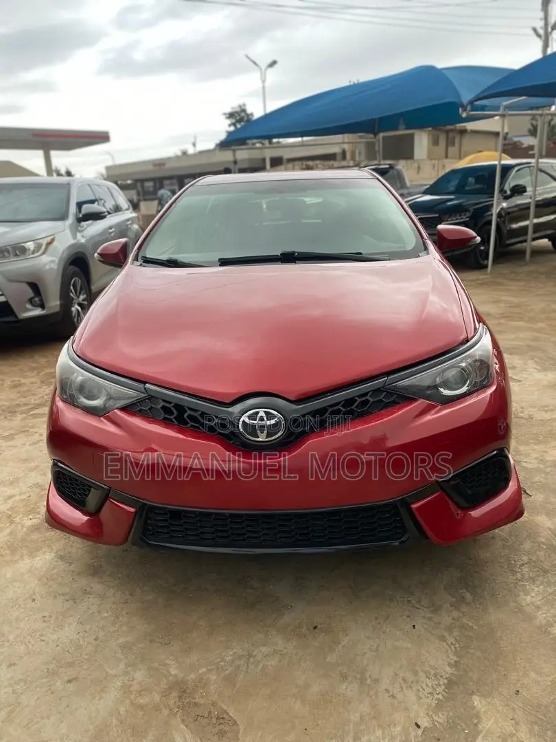 Toyota Corolla 2017 Red