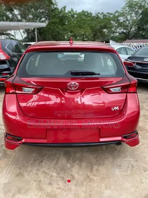 Toyota Corolla 2017 Red